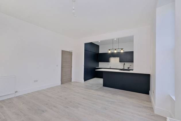 Lounge/Kitchen